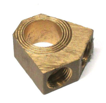 Picture of Master Cylinder Outlet Connector, 91A-2076